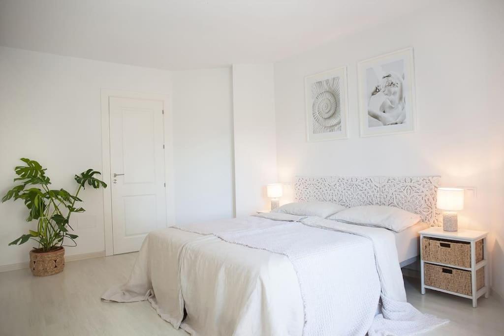 Appartamento Superb Townhouse In Golden Mile Marbella Esterno foto